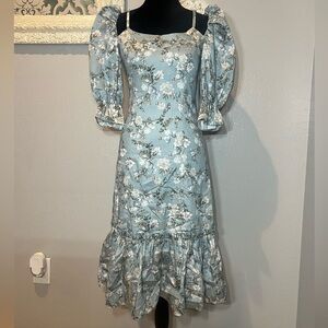 Reveux Floral Blue Puff Sleeve Dress